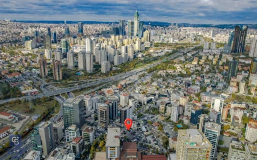 İSTANBUL ATAŞEHİRDE SATILIK TİCARİ İMARLI ARSA